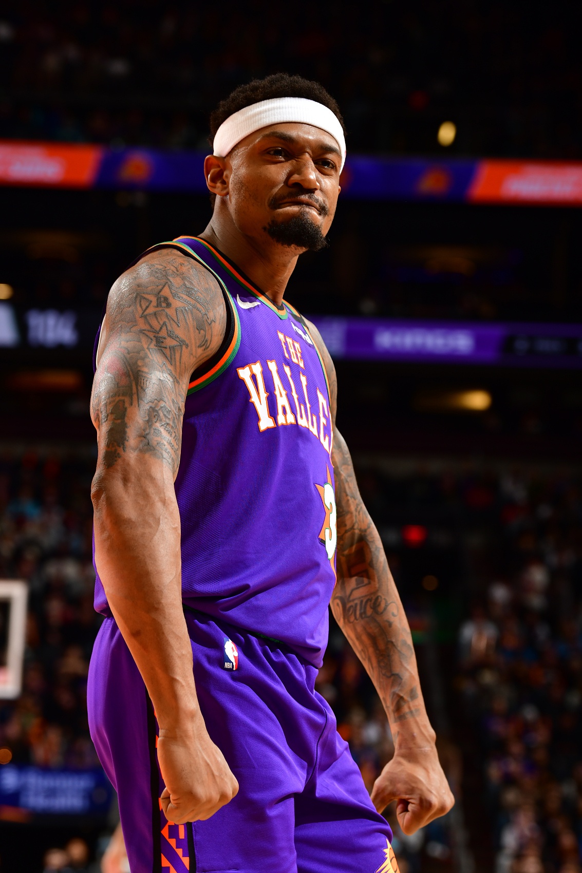 开云-爱游戏-谁能捡漏👀美记：比尔买断后将迅速确定他的首选球队！