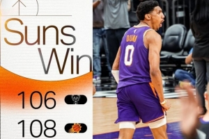 开云-爱游戏-这年轻人太阳官方晒赢球海报 隔扣字母哥的瑞安-邓恩登上封面