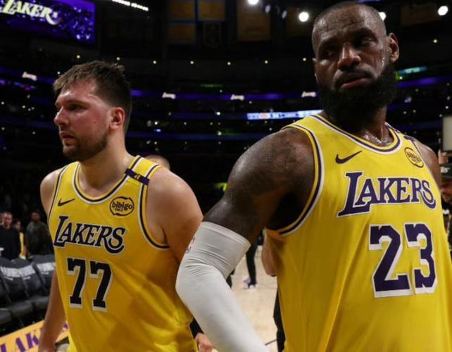 开云-爱游戏-湖人重心转向东契奇，詹姆斯真要走？真相：从未申请过交易