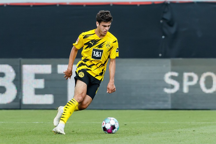 开云-爱游戏-迪马济奥：帕尔马重新求购多特蒙德球员雷纳，门兴也在参与竞争