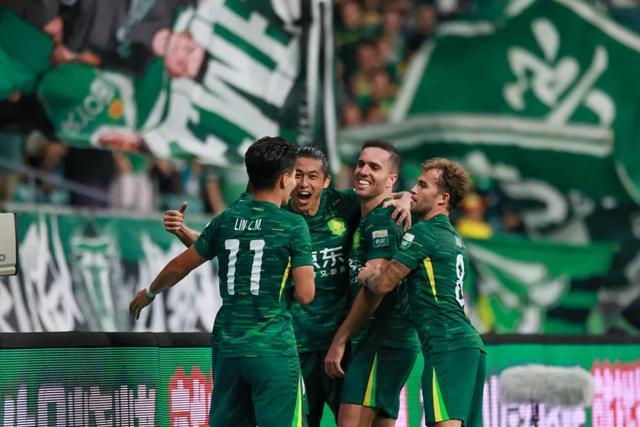 开云-爱游戏-双线四连胜！从4比4到4比0，国安这次“基本没让对手过半场”