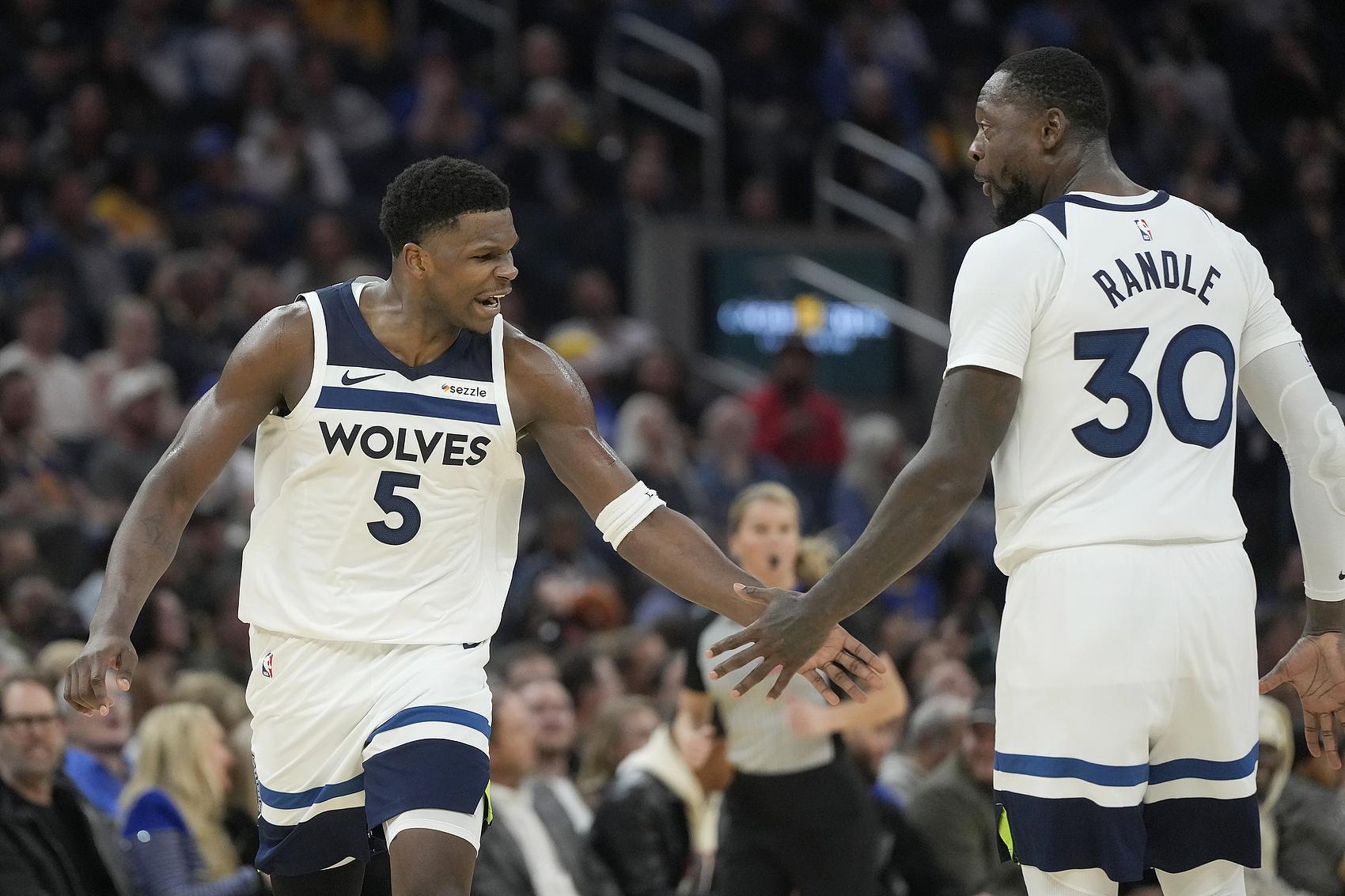 开云-爱游戏-哪些球队将低于预期？健康问题困扰独行侠 马刺主帅&amp;amp;投射或成短板