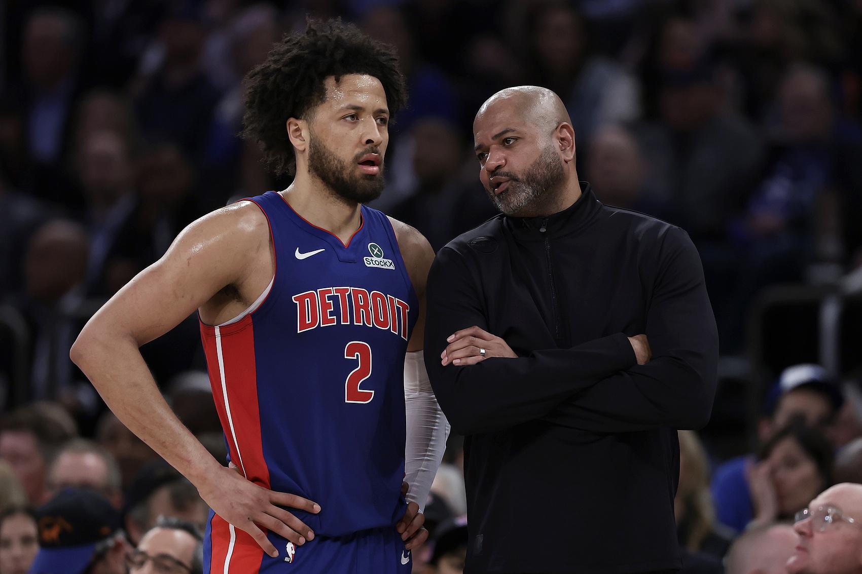 开云-爱游戏-哪些球队将低于预期？健康问题困扰独行侠 马刺主帅&amp;amp;投射或成短板