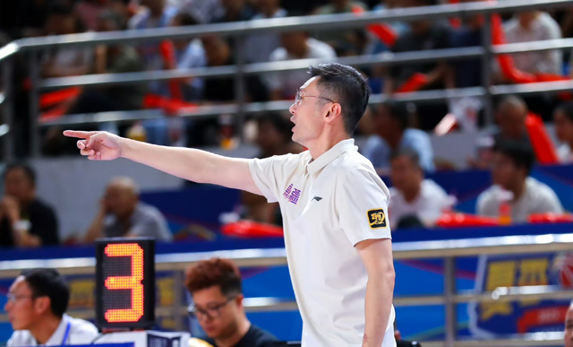 开云登录入口-正式确定！CBA超级投手完成转会，加入新疆男篮，能否证明自己