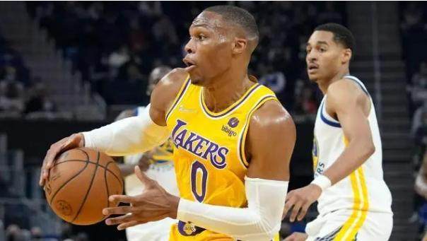 开云体育平台-【观察】揭幕战看点汇总 湖人大闹勇士戒指之夜？